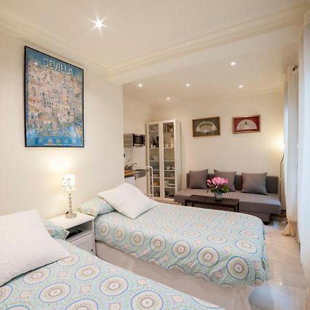 Atanasio Barron Apartment Sevilla Bagian luar foto