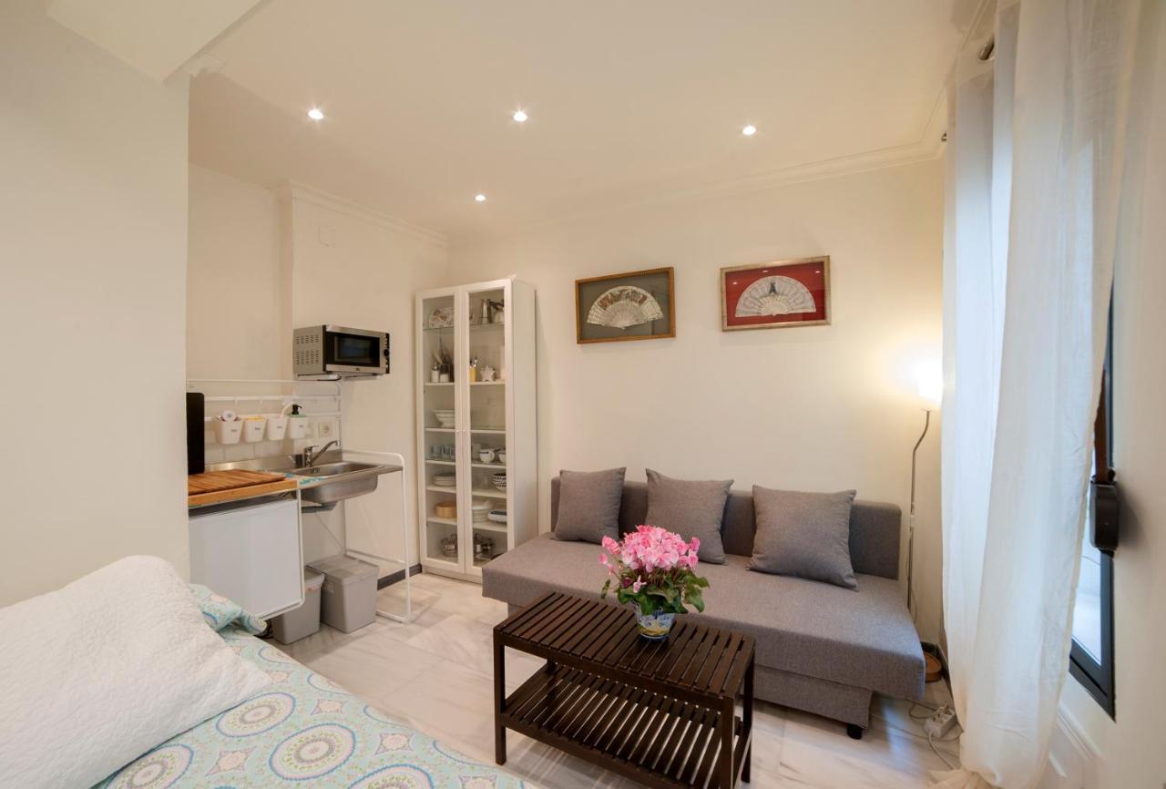 Atanasio Barron Apartment Sevilla Bagian luar foto