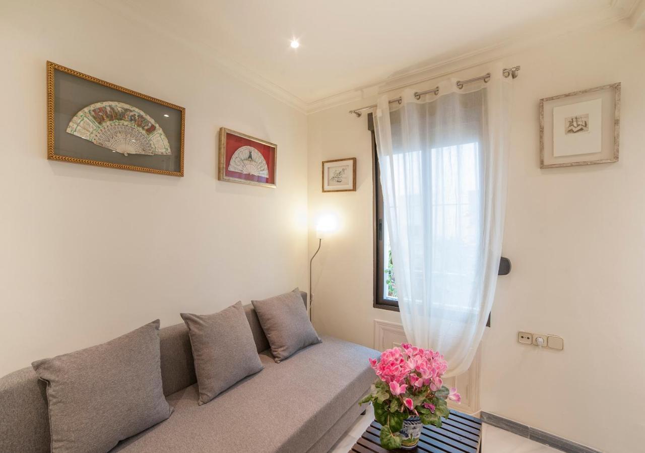Atanasio Barron Apartment Sevilla Bagian luar foto